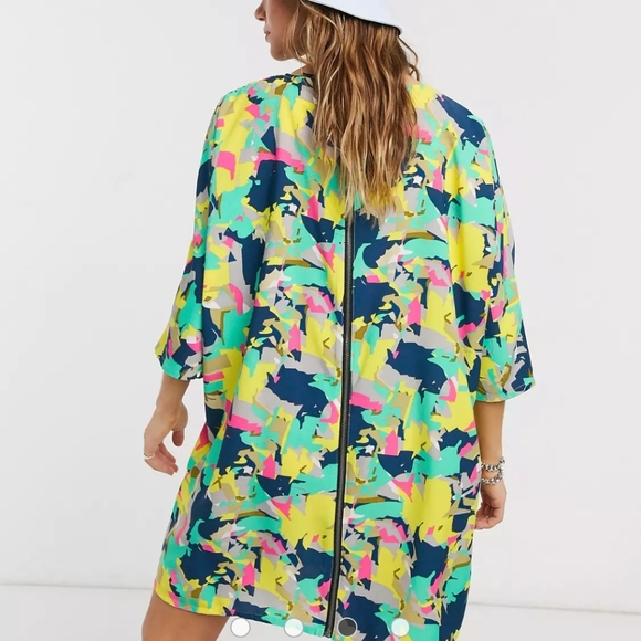 ASOS Noisy May oversized smock dress in multi abstract print - Picture 2 of 7